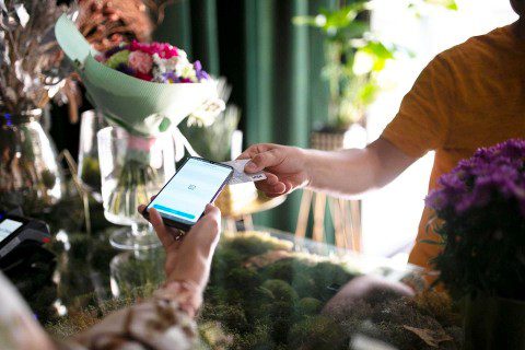 Fiserv Completes First-of-its-Kind Pin on Mobile Transaction with Visa