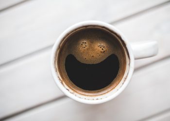 contactless payment coffee cup