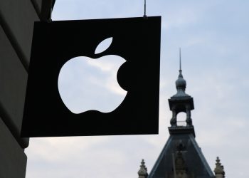 Apple savings accounts Direct Financial Service Plans from Apple Cause Fintech Stock Decline, apple card, third-party payment